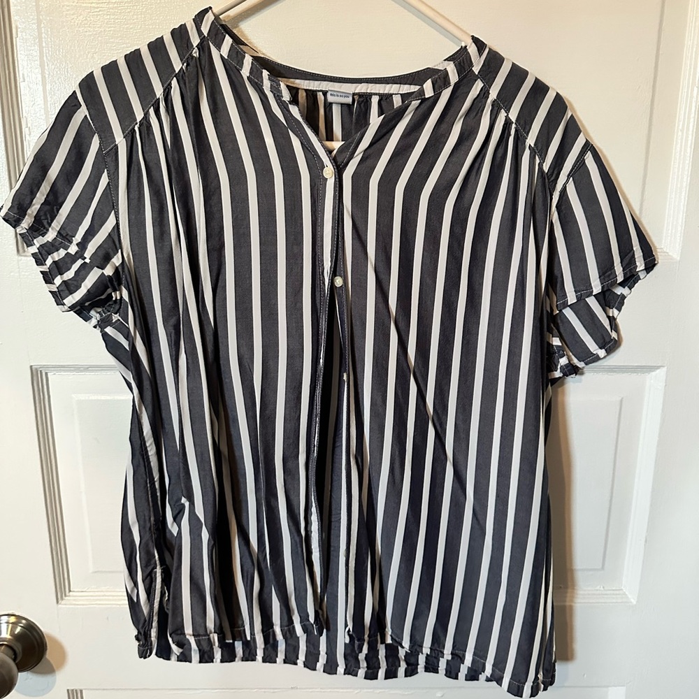 Old Navy Striped Button Up